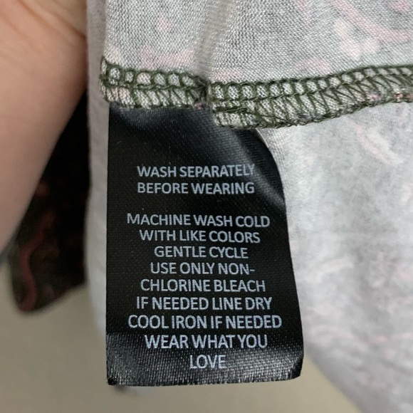 Torrid Super Soft Green Floral Surplice Neck Cutout Tie Back Babydoll Blouse Top - Picture 7 of 7